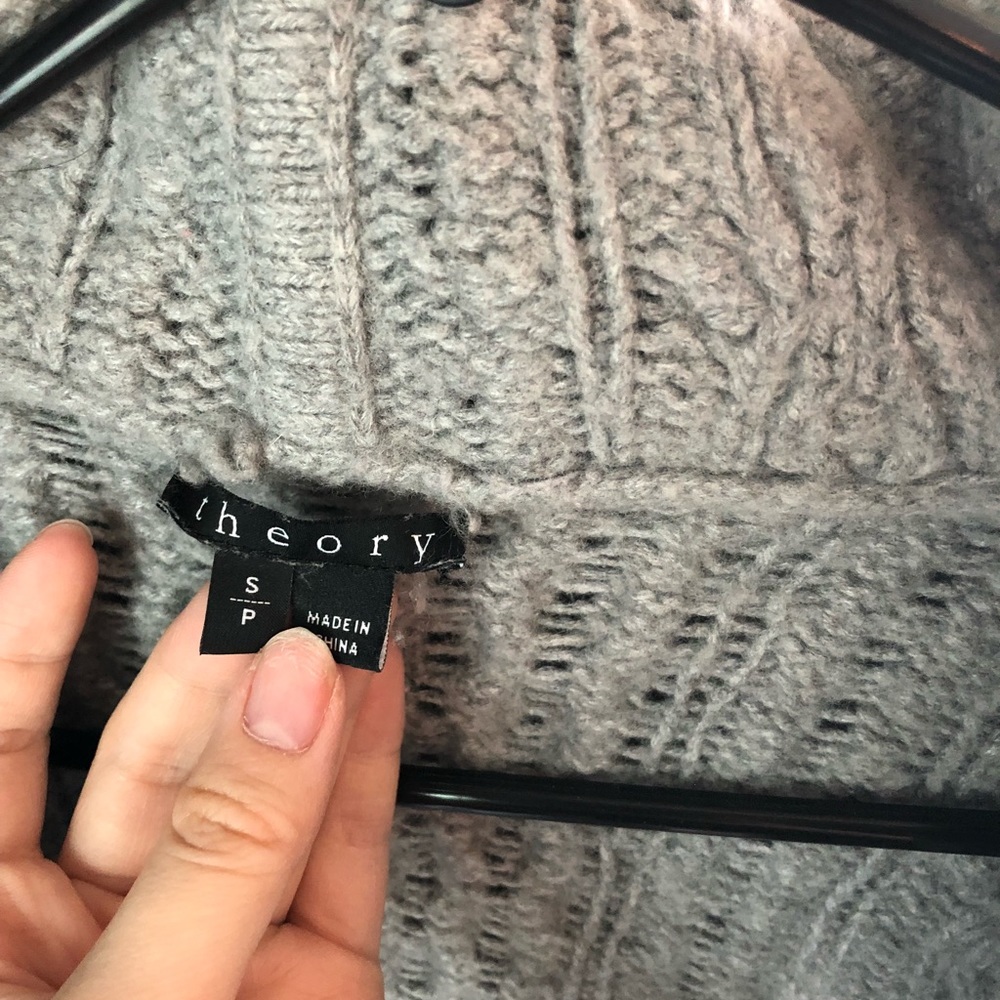 Theory grey Thick Cardigan Size Small